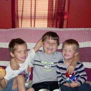 Meet your Posher, Dakota